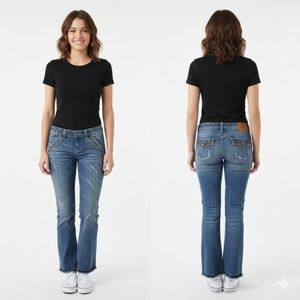 Vintage Y2K Vigoss Studio Jeans Low Rise Studded Bootcut Raw Hem 7/8 McBling